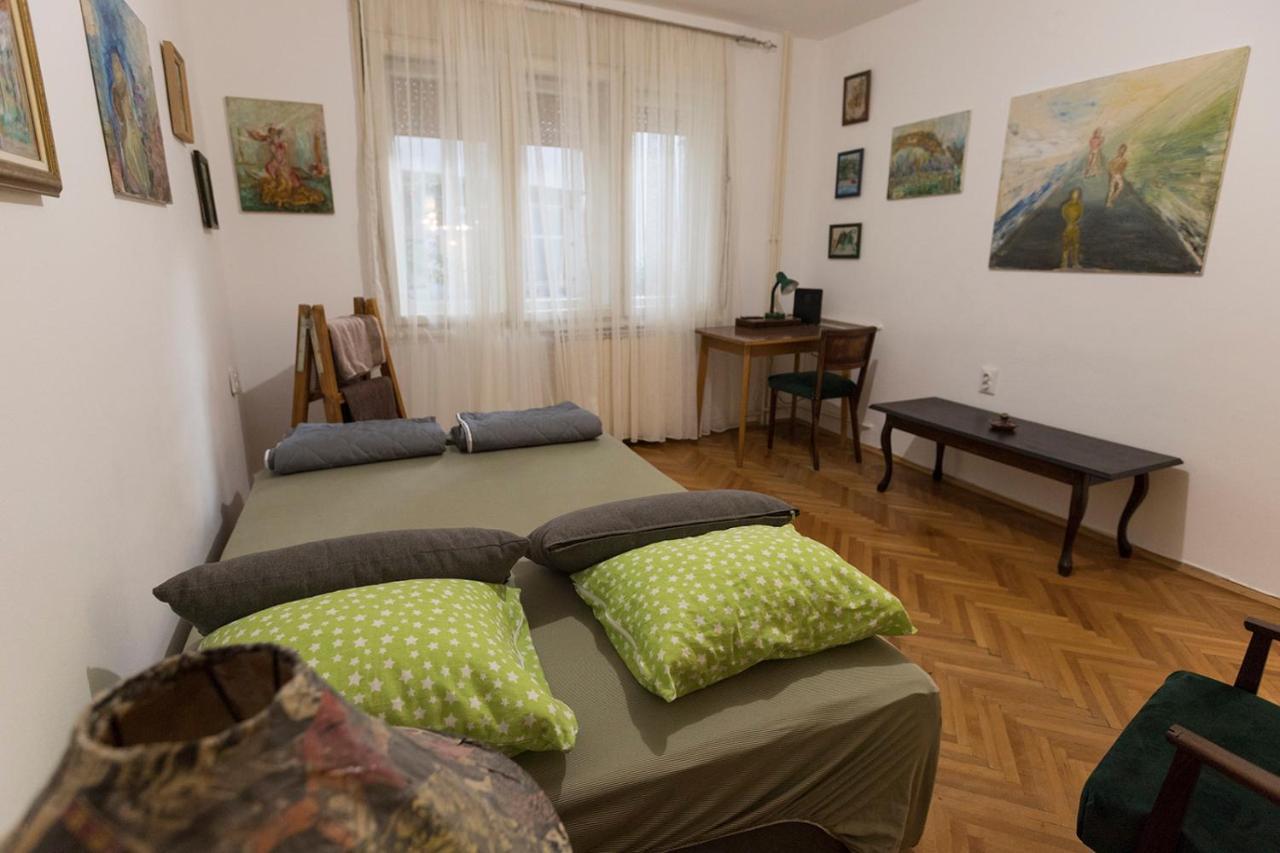 The Pioneers Home 2 Skopje Exterior photo
